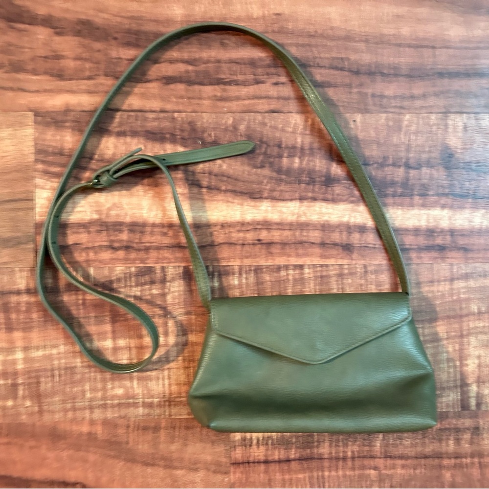 Universal Thread Olive Green Leather Crossbody Bag with Adjustable Strap